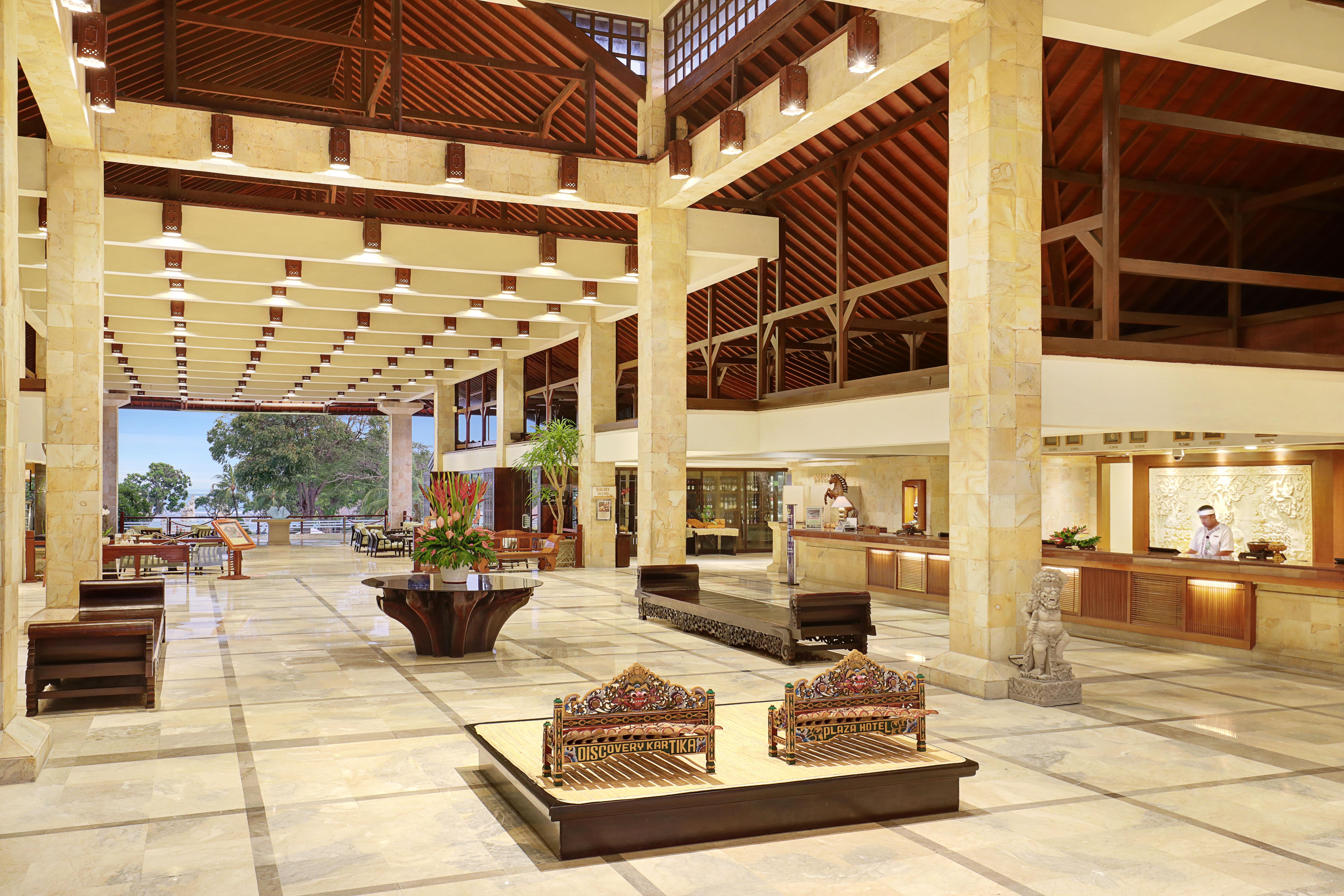 Discovery Kartika Plaza Hotel Kuta Lombok Eksteriør bilde Lobby