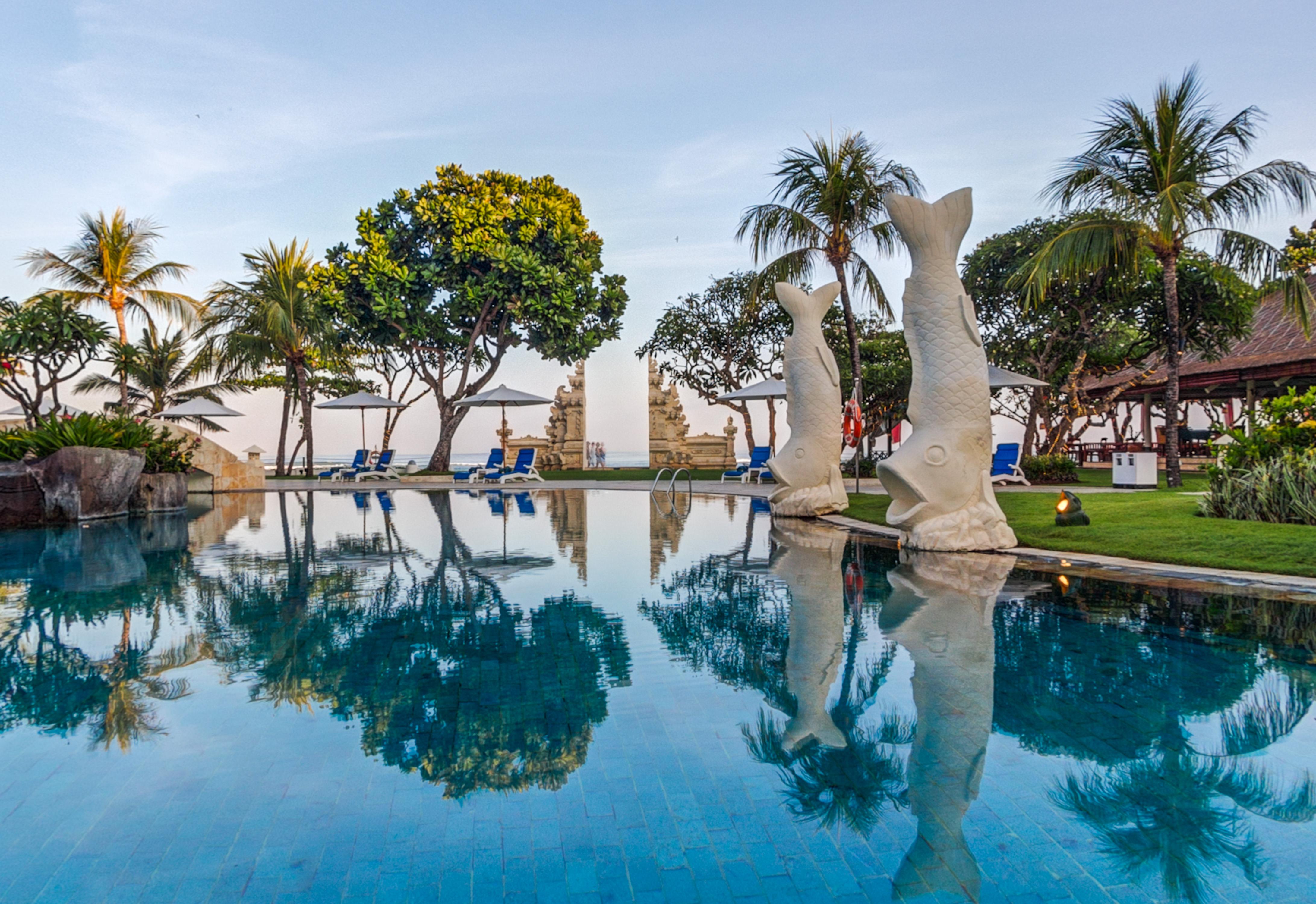 Discovery Kartika Plaza Hotel Kuta Lombok Eksteriør bilde The swimming pool at the resort