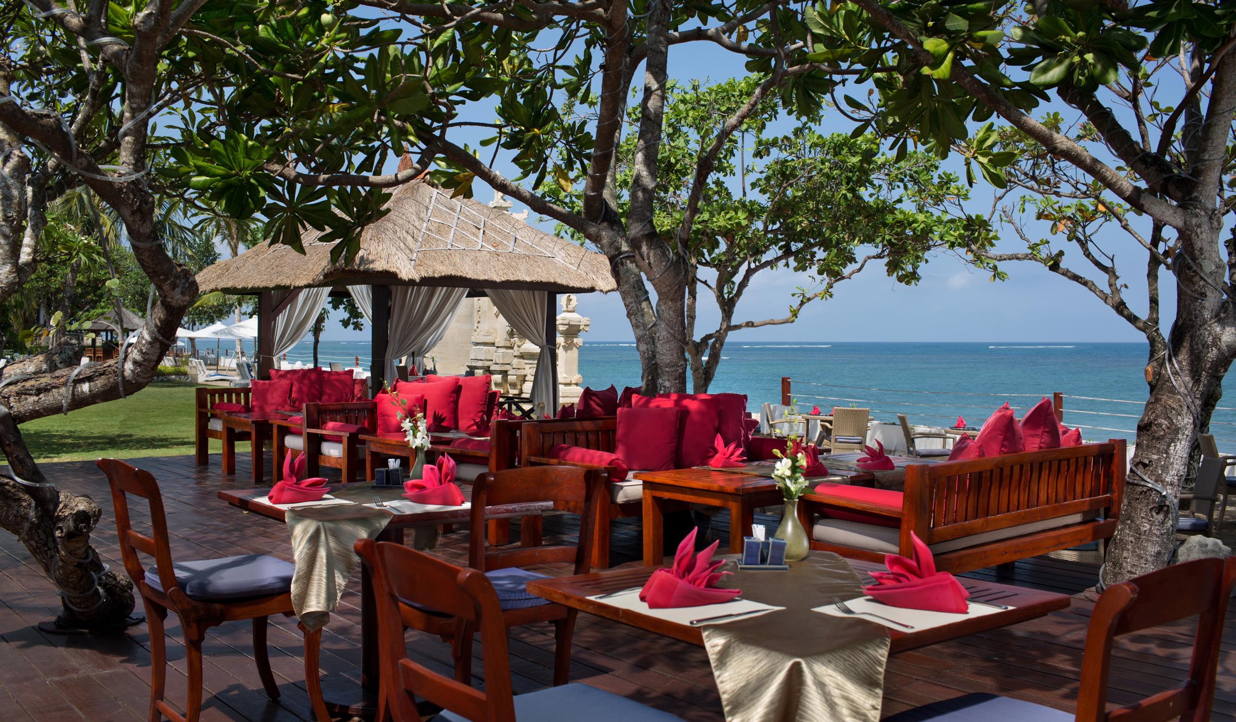Discovery Kartika Plaza Hotel Kuta Lombok Eksteriør bilde The Deck
